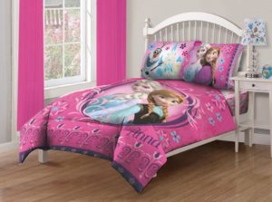 Disney Frozen Nordic Florals Twin Comforter Set with Fitted Sheet