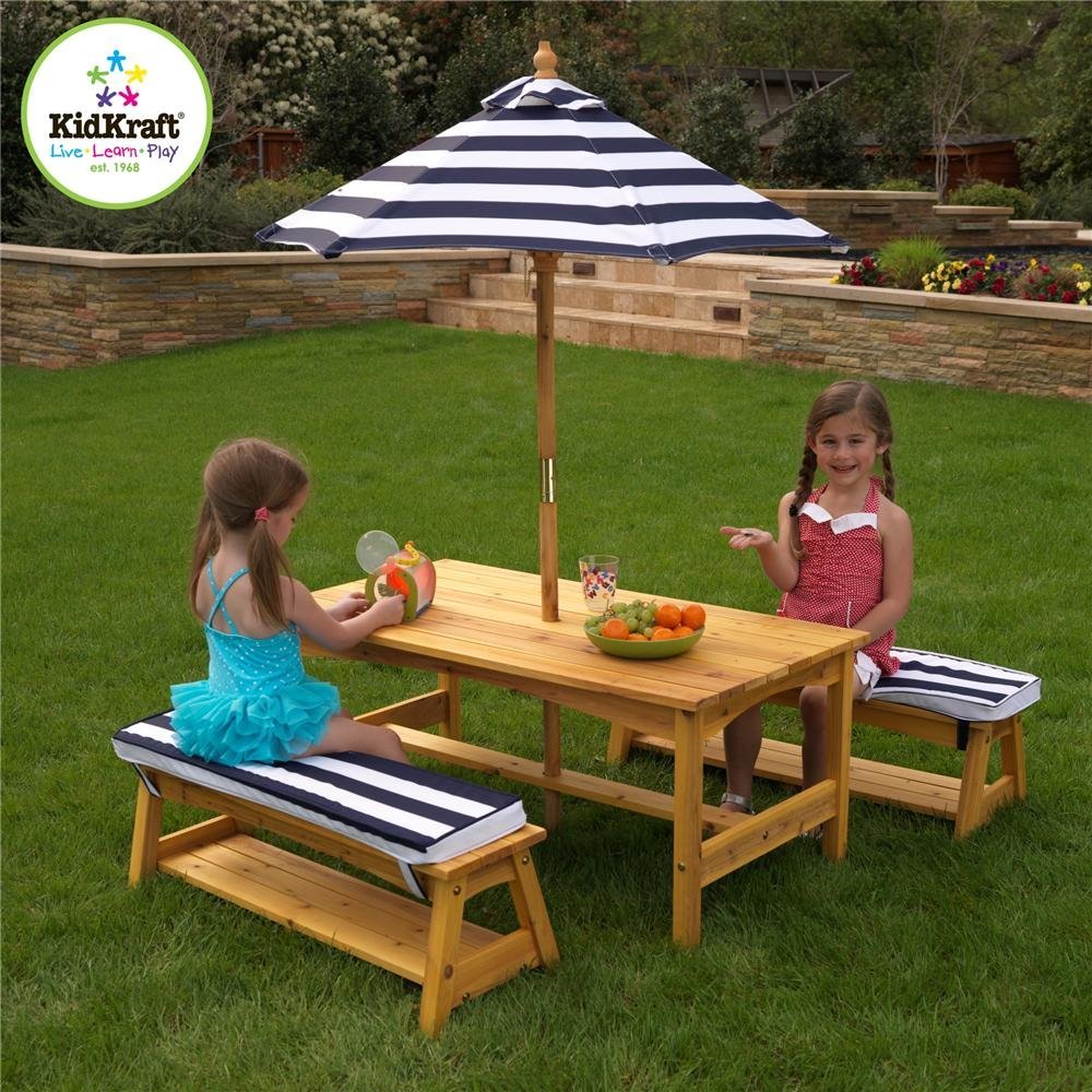 outdoor childrens table and chairs