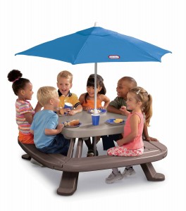 Little Tikes Fold 'n Store Picnic Table with Market Umbrella